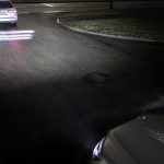 DIGITAL LIGHT: Mit der neuen HD-Scheinwerfergeneration von Mercedes-Benz lassen sich hochauflösende Projekten auf die Straße beamen. Wird über die Radarsensoren erkannt, dass der Sicherheitsabstand zum vorausfahrenden Fahrzeug zu gering ist, kann der Scheinwerfer einen Warnhinweis auf die Straße projizieren. ;
DIGITAL LIGHT: The new generation of Mercedes-Benz HD headlamps can project high-resolution images onto the road surface. If the radar sensors identify that the distance to the vehicle ahead is insufficient, the headlamps can project a warning onto the road surface.
;