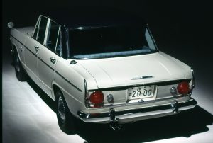 日産「スカイライン」の60年、全モデルを写真で振り返る① - 1965_2000GT-A_S54A-2_rear-source