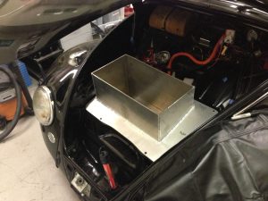 アメリカ西海岸発「ゼレクトリック」が製造するEVが美しすぎる！ - Zelectric_09_making