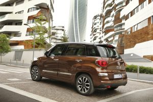 フィアット「500L」がアップデートで新型に！ - 0523_Fiat500L_04