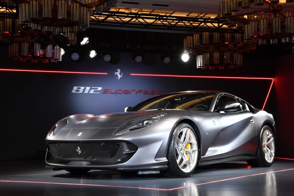 フェラーリ812スーパーファストがジャパン・プレミア - 