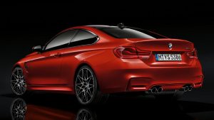 BMW「新型M3」「新型M4」がデビュー！ - P90244956_highRes_bmw-m4-coup-01-2017