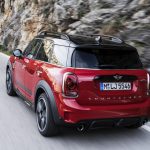 シリーズのトップモデルが登場！　MINIクロスオーバーにJCWモデルが追加