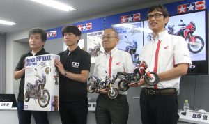 実車と模型の開発者がクロストーク！
タミヤ「1/6 Honda CRF1000L アフリカツイン」発売記念イベントが開催！