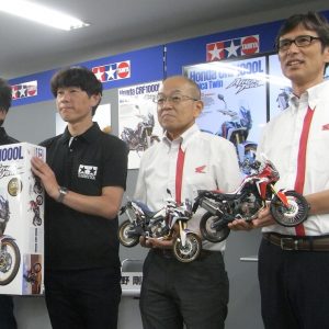 実車と模型の開発者がクロストーク！
タミヤ「1/6 Honda CRF1000L アフリカツイン」発売記念イベントが開催！